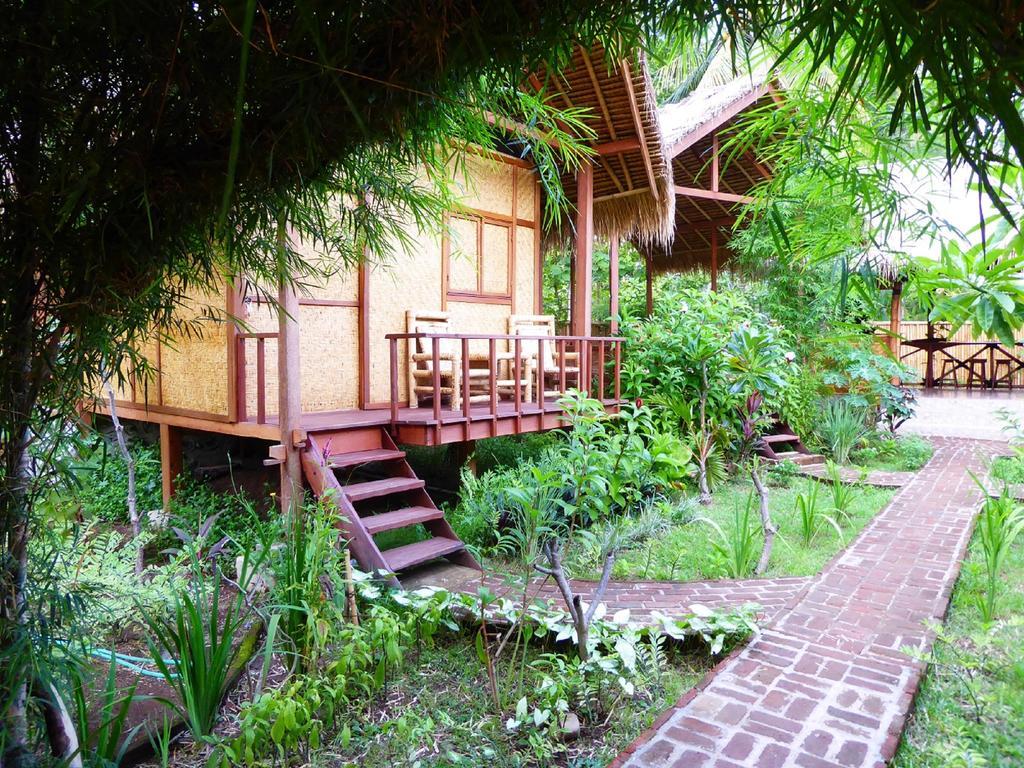 Shibui Garden Bungalows&Restaurant Tanjung  Exterior foto